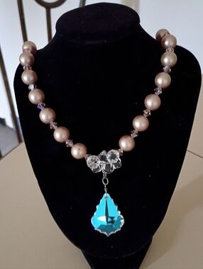French Cut Baroque Pendant & Pearls Necklace